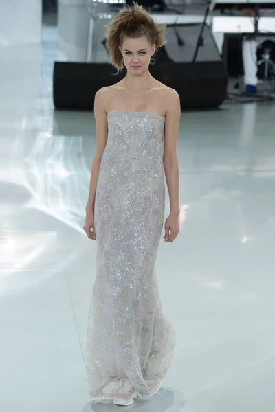 Look 63